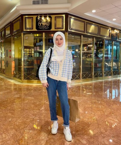 Ootd Hijab Simpel Untuk Hangout Ala Selebgram