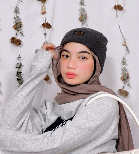 6 Tutorial Hijab Pashmina Kekinian Yang Mudah Dan Elegan Coba Yuk Halaman 2